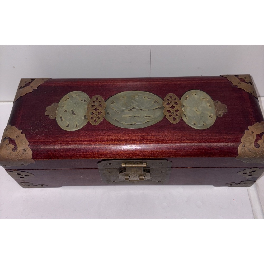 Vintage Beautiful Chinese Locking‎ Wood Jewelry Box Jade Inlay Brass Mounts - Picture 2 of 9